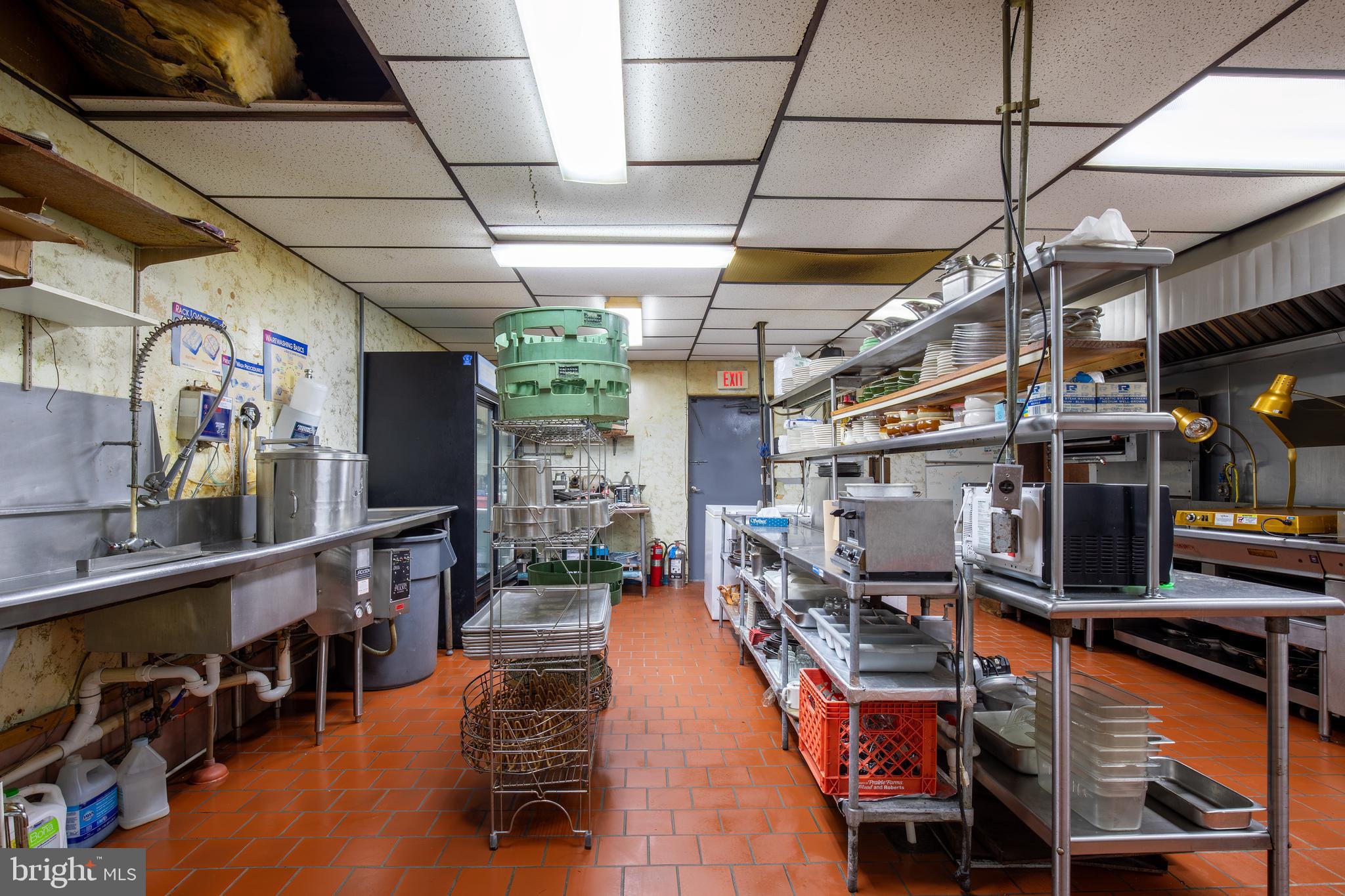 PINE VIEW ACRES - Commercial Sale