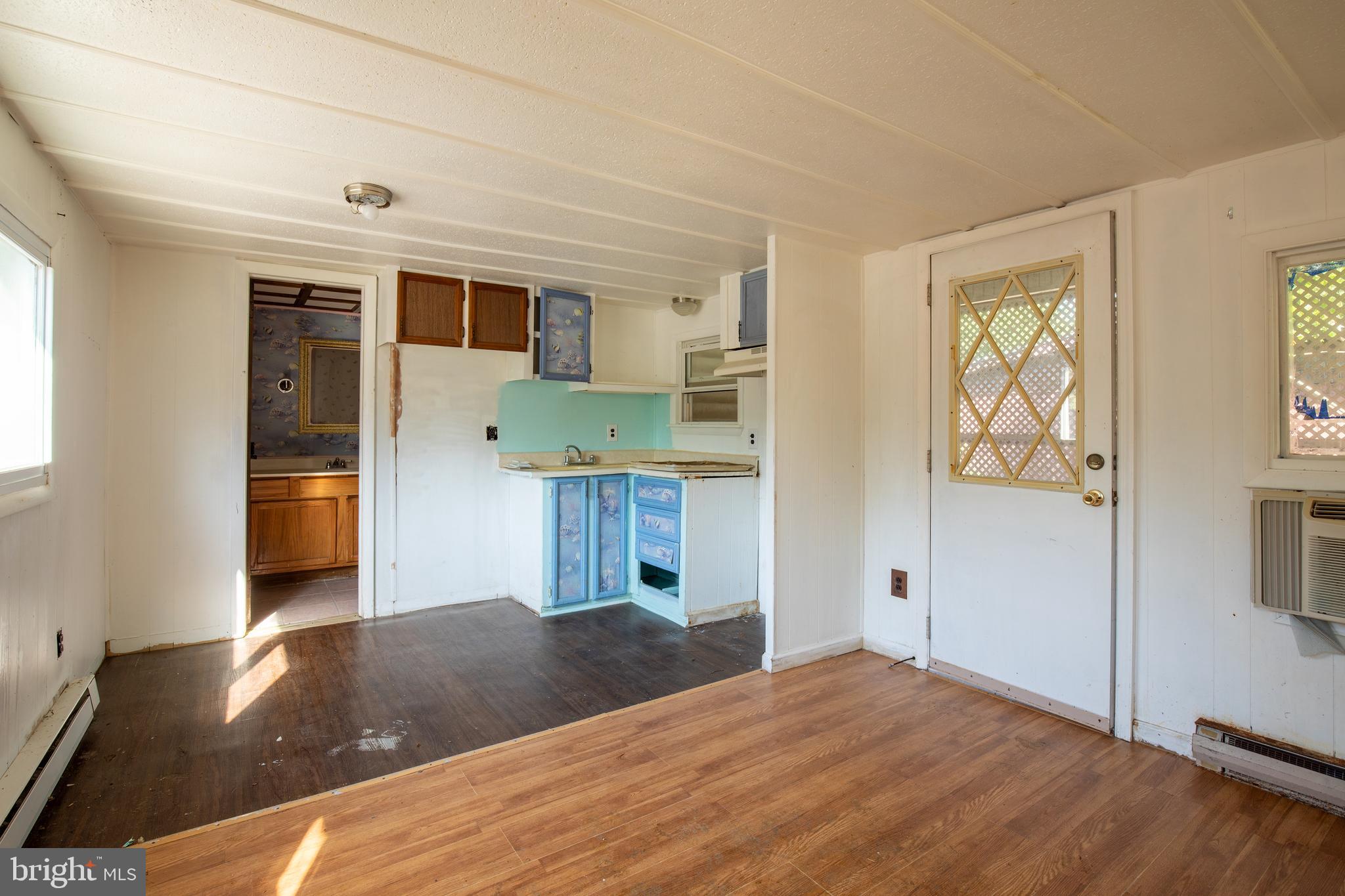 PINE VIEW ACRES - Commercial Sale