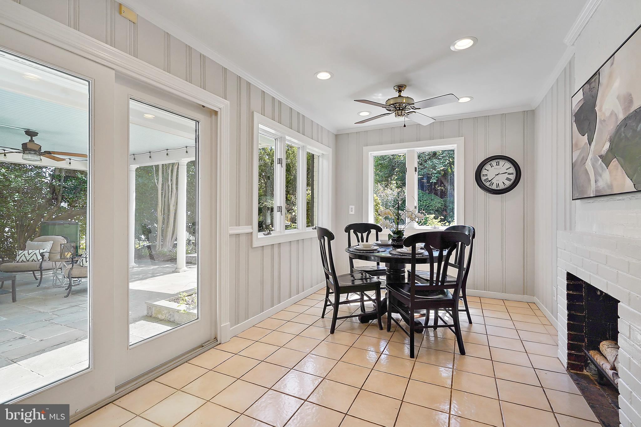 CLOVER - Residential