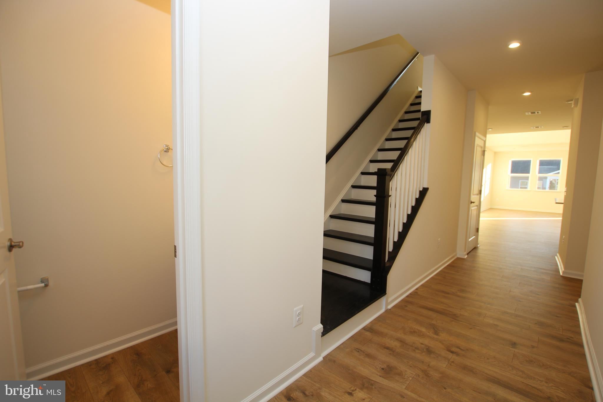390 SCRANTON LANE