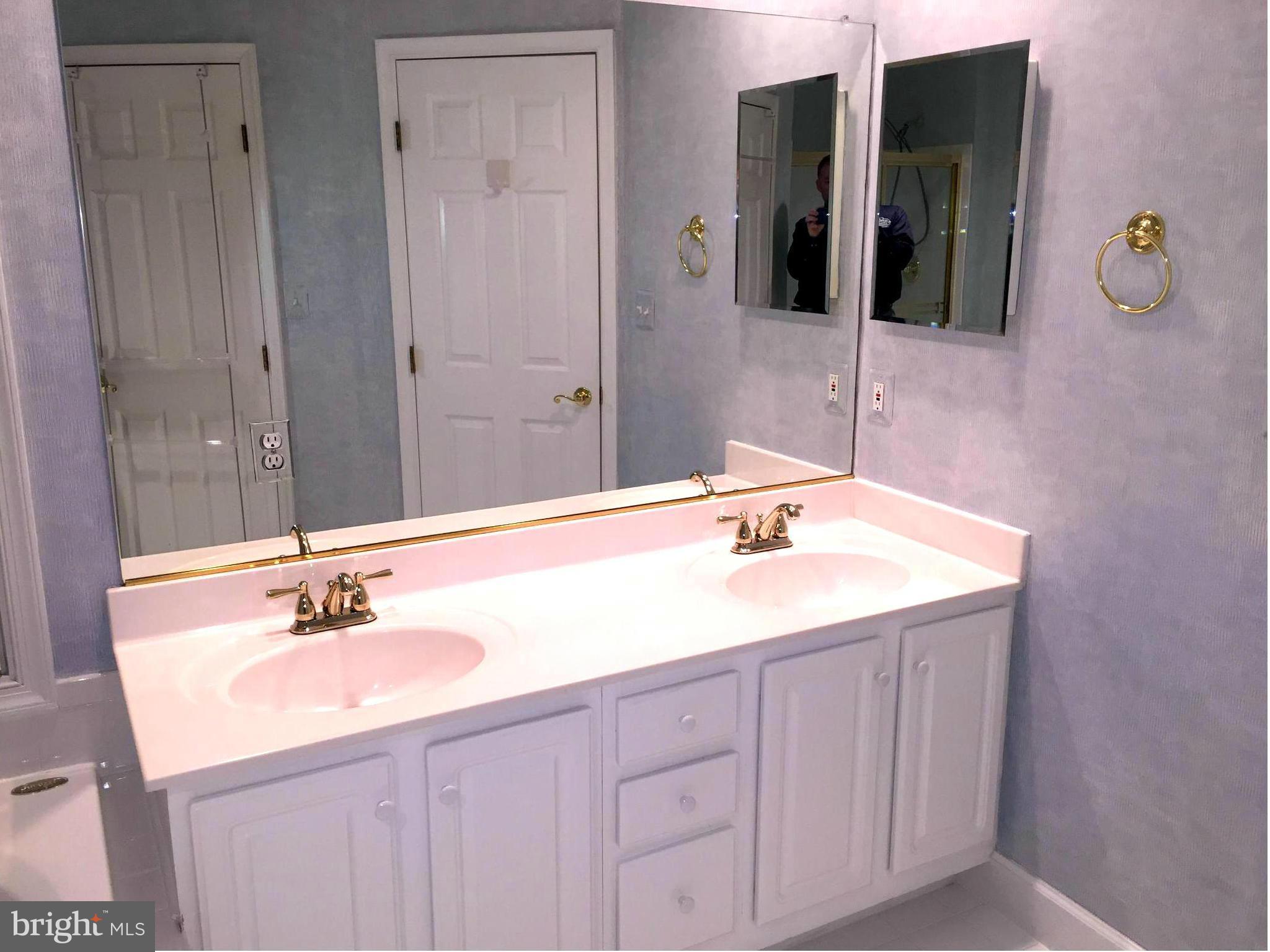 STONEGATE - Residential Lease