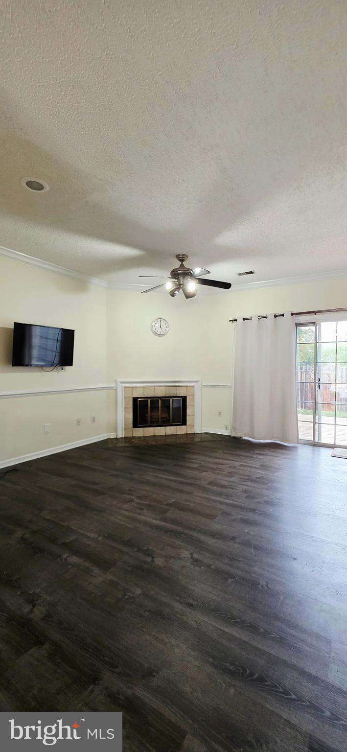 HIGHLAND MEWS - Residential Lease