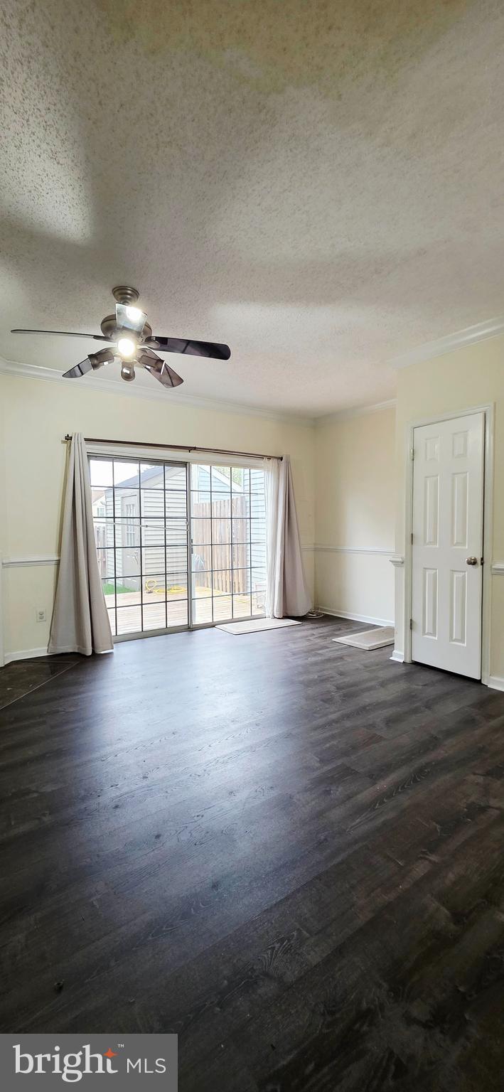 HIGHLAND MEWS - Residential Lease