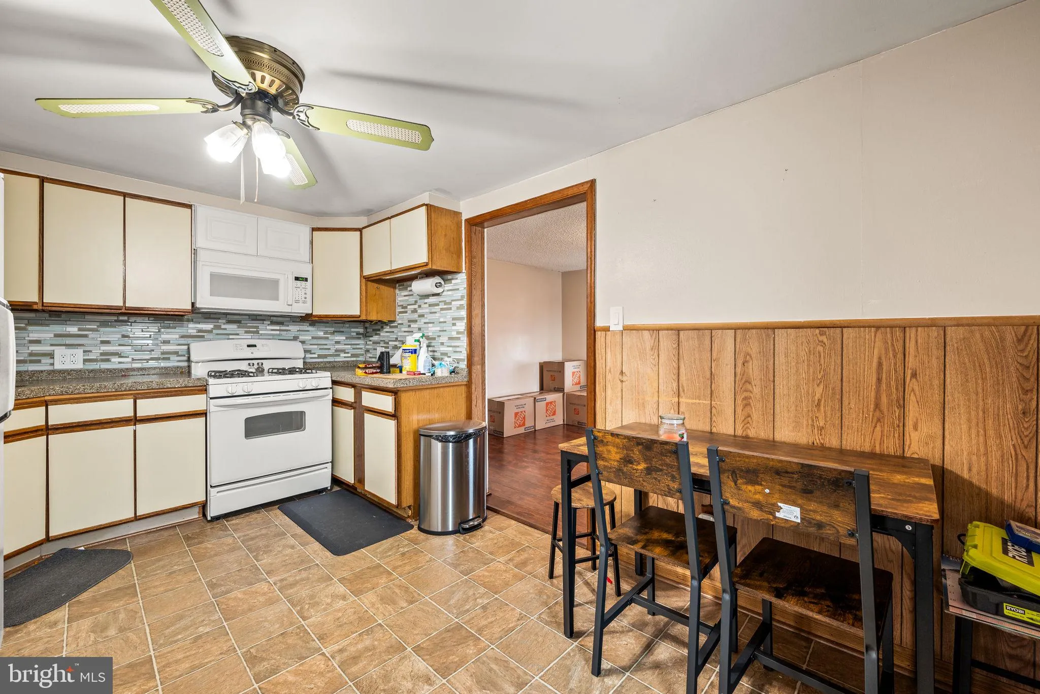 Linwood, Pennsylvania 19061, United States, ,Commercial,Active,78323