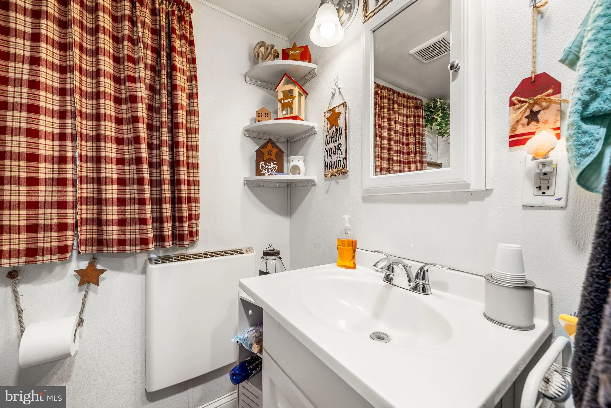 Linwood, Pennsylvania 19061, United States, ,Commercial,Active,78323