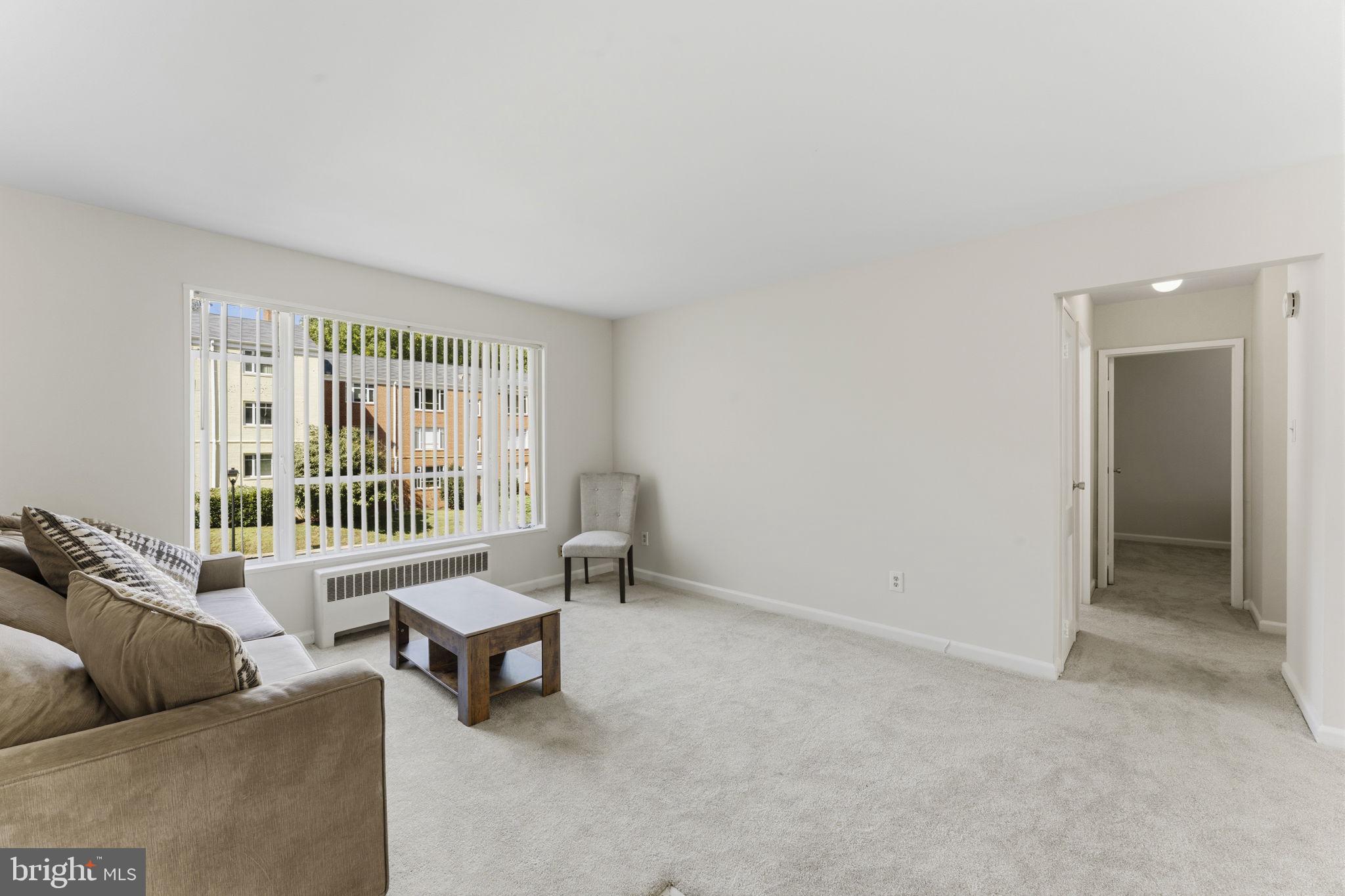 10413 MONTROSE AVENUE 202