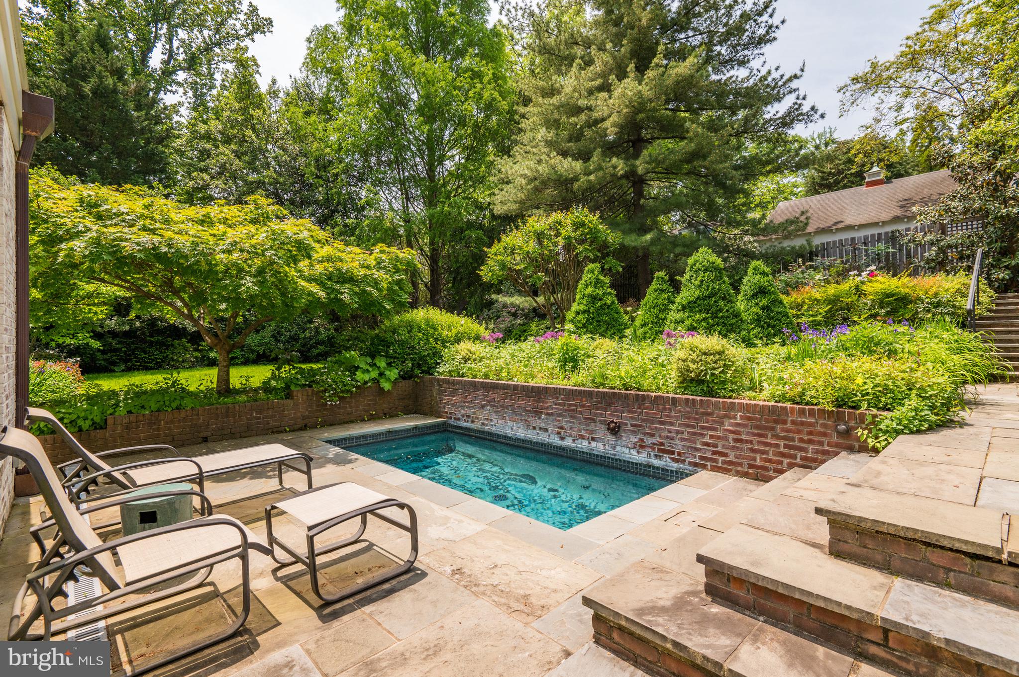 WESLEY HEIGHTS - Residential