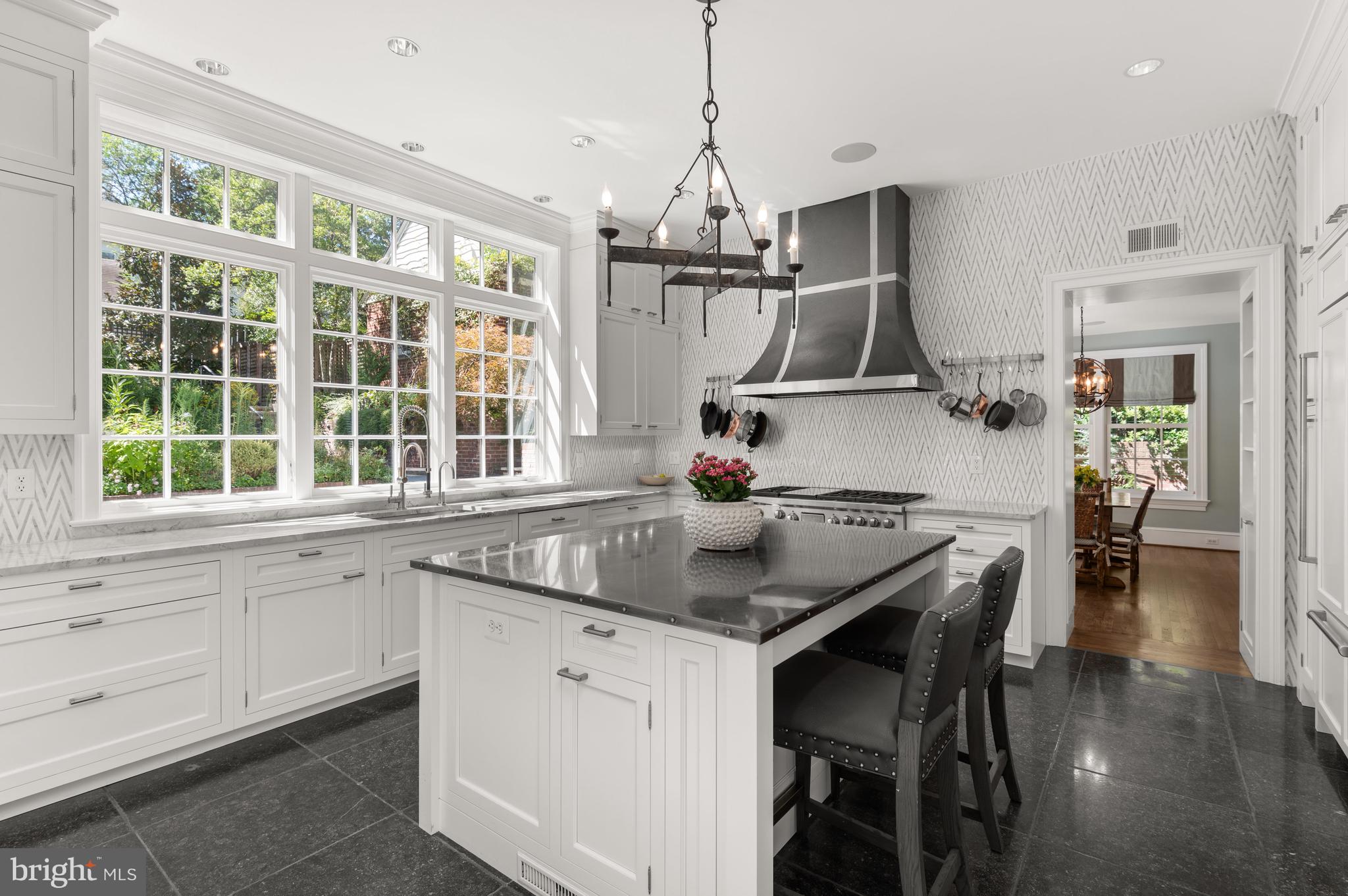 WESLEY HEIGHTS - Residential