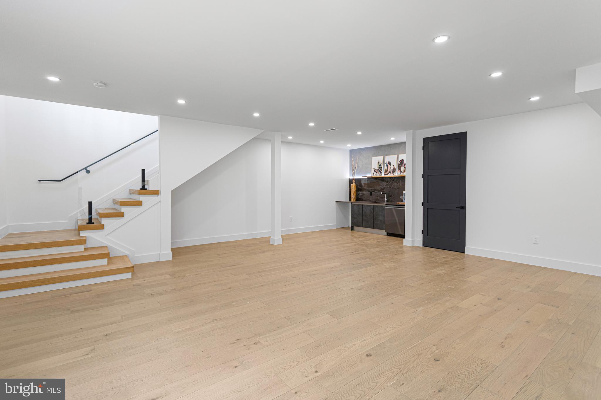 LEWINSVILLE - Residential