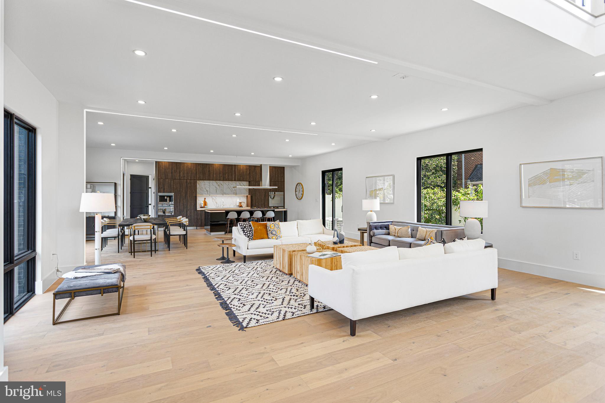 LEWINSVILLE - Residential