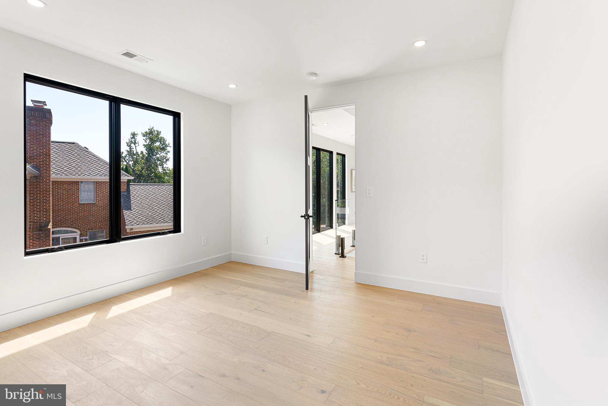 LEWINSVILLE - Residential