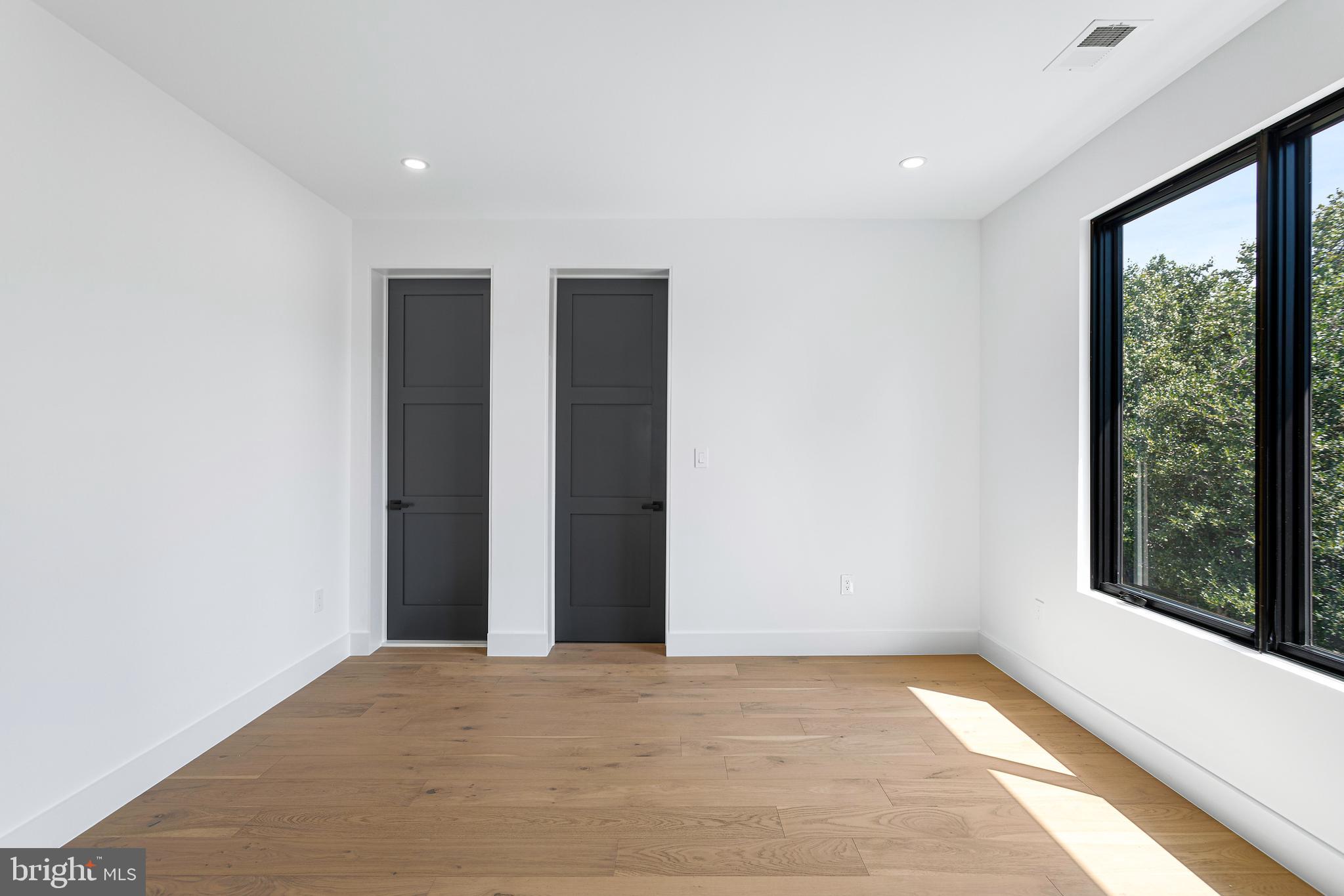 LEWINSVILLE - Residential