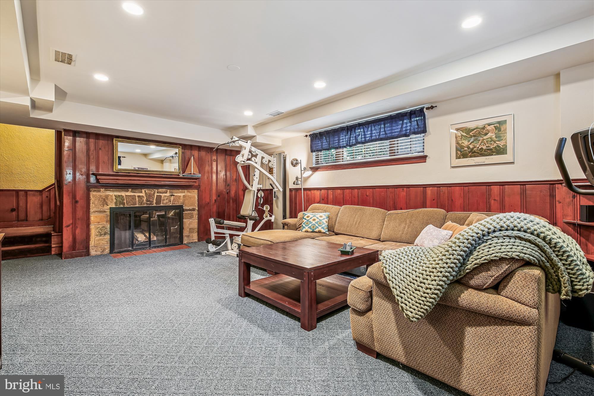 MANOR PARK - Residential