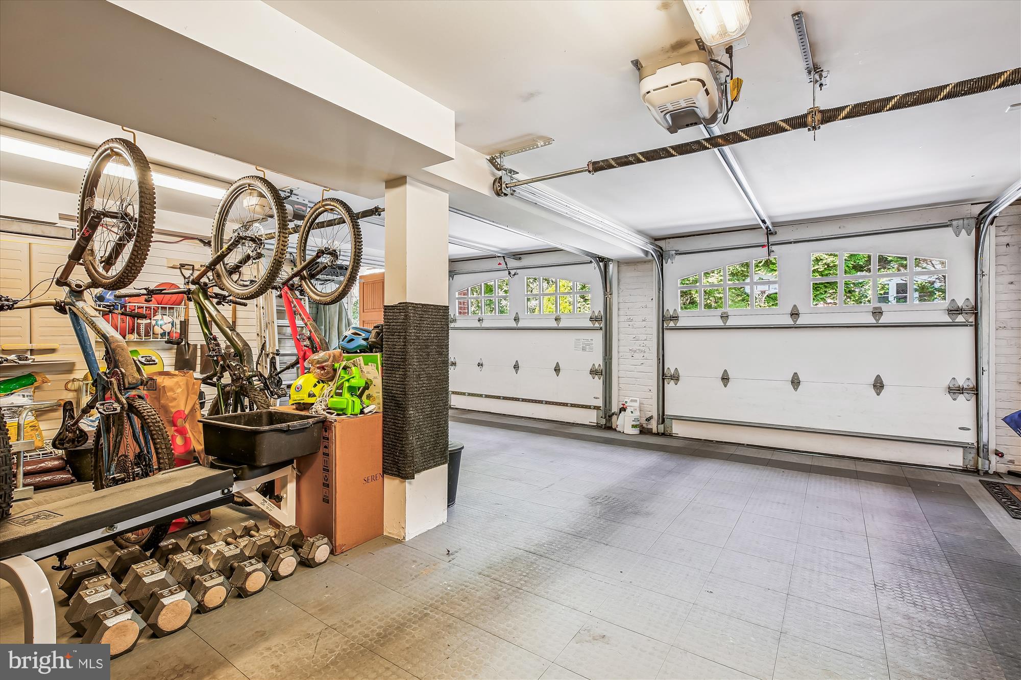 MANOR PARK - Residential