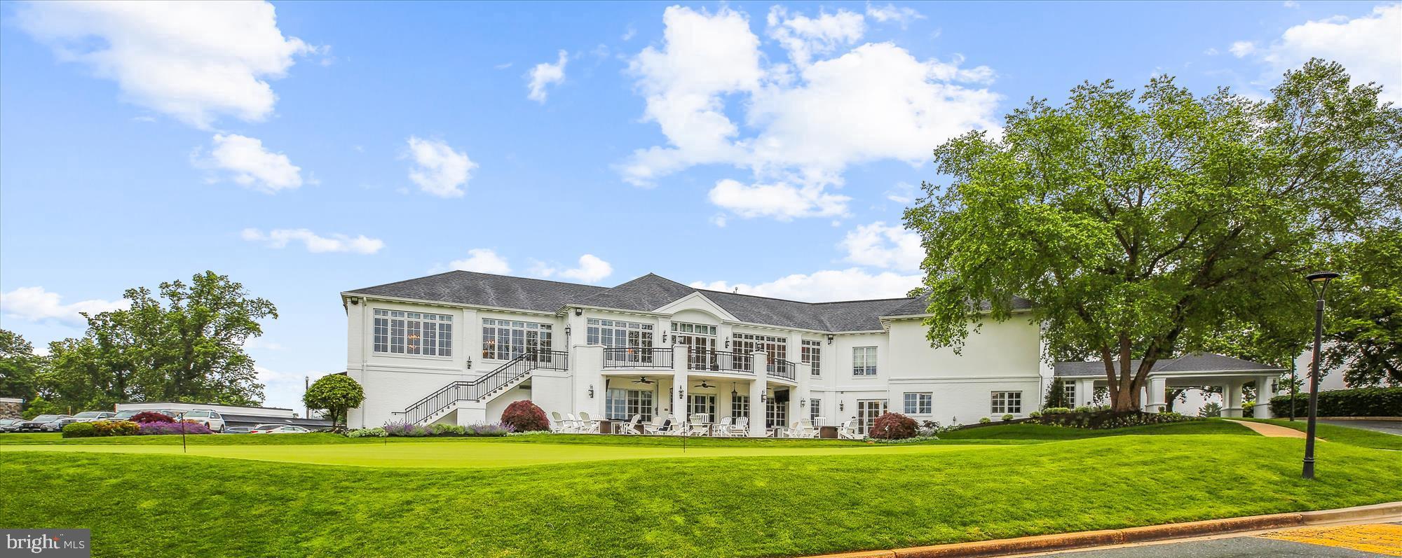 MANOR PARK - Residential