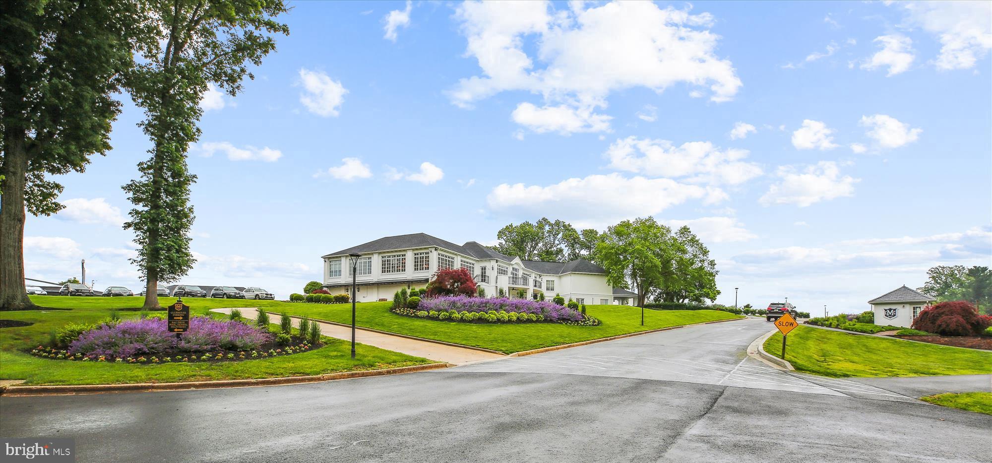 MANOR PARK - Residential