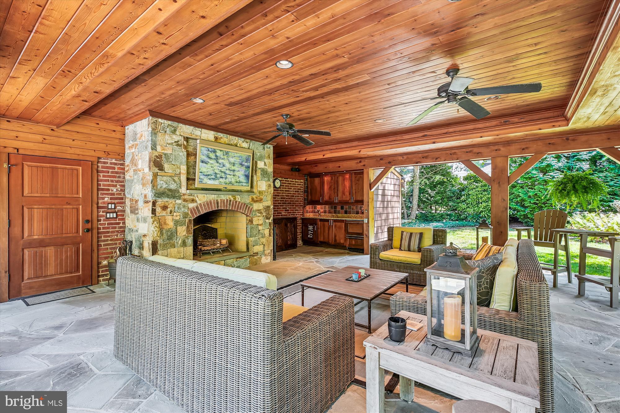 MANOR PARK - Residential