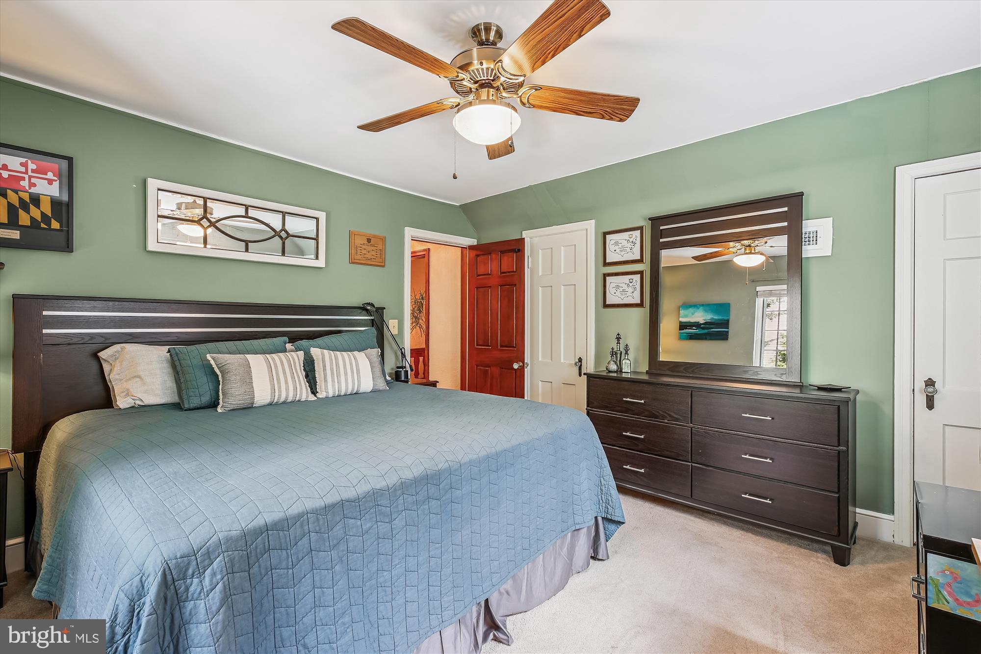 MANOR PARK - Residential