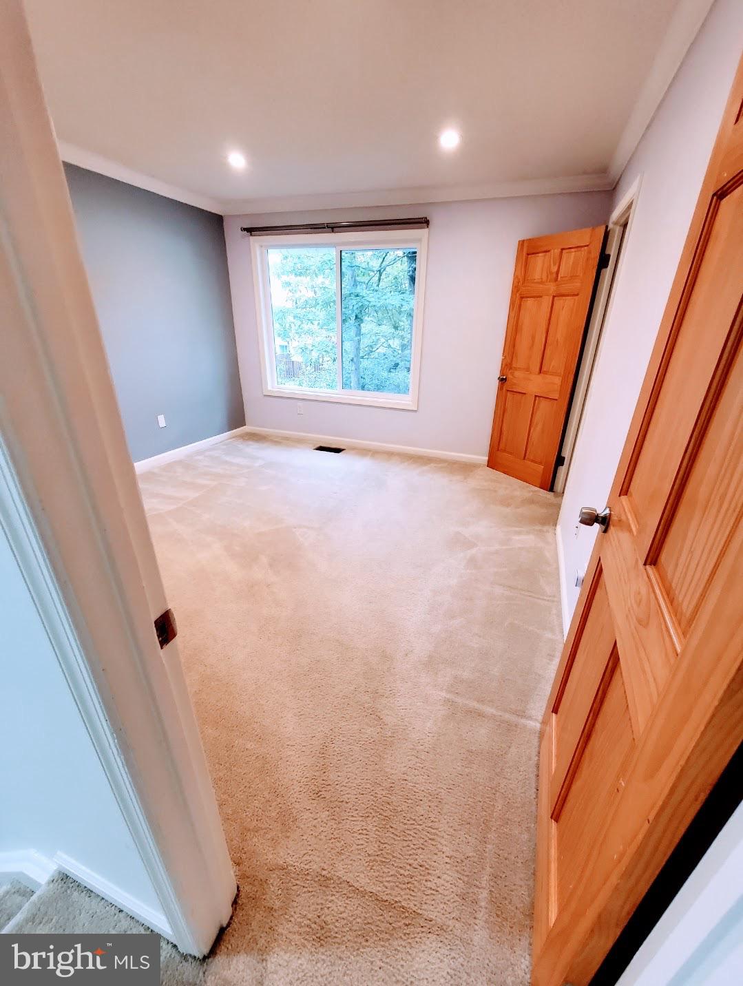 RESTON - Residential Lease