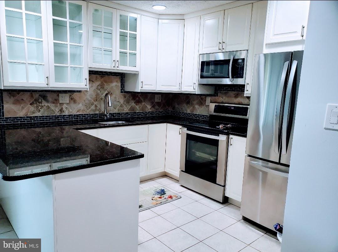 RESTON - Residential Lease