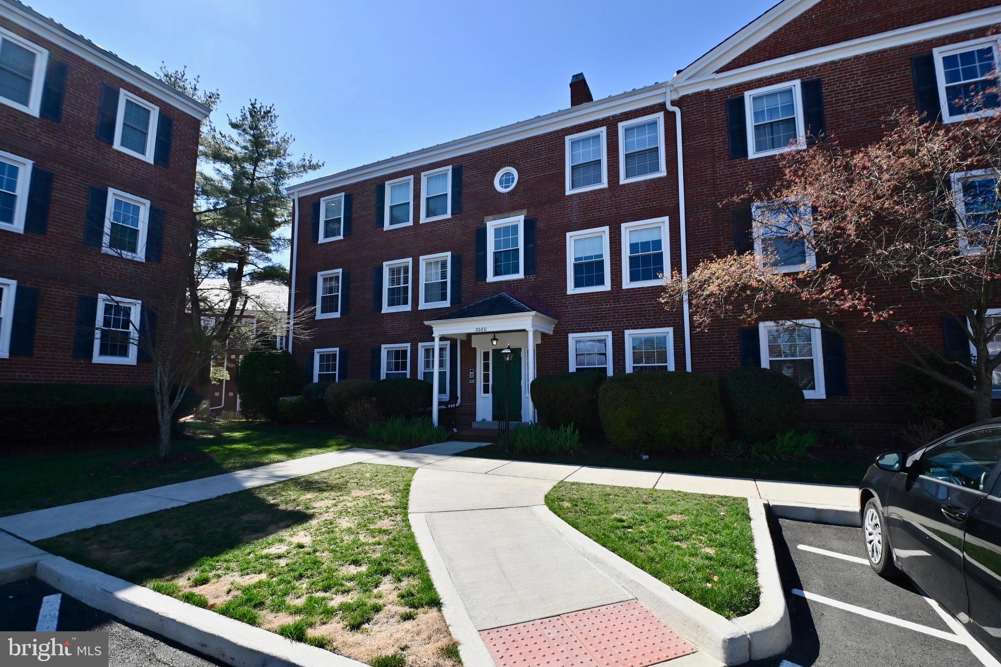 3080 S ABINGDON STREET C2