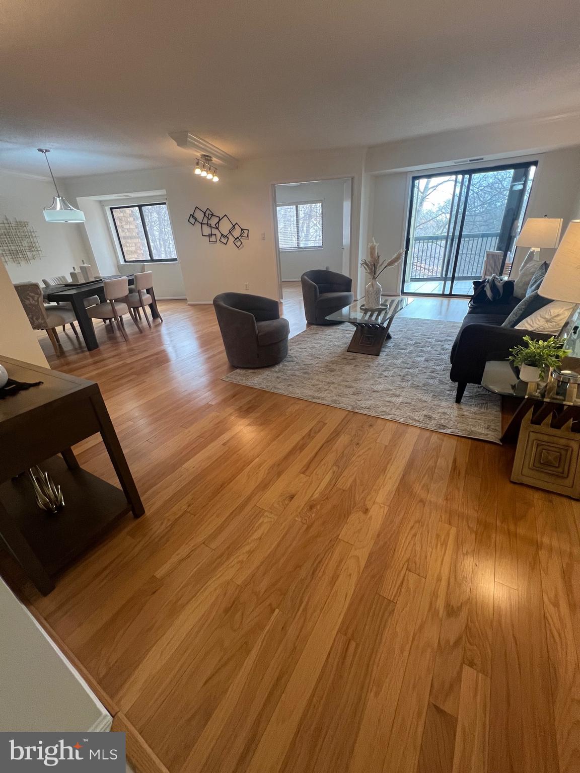 5904 MOUNT EAGLE DRIVE 104