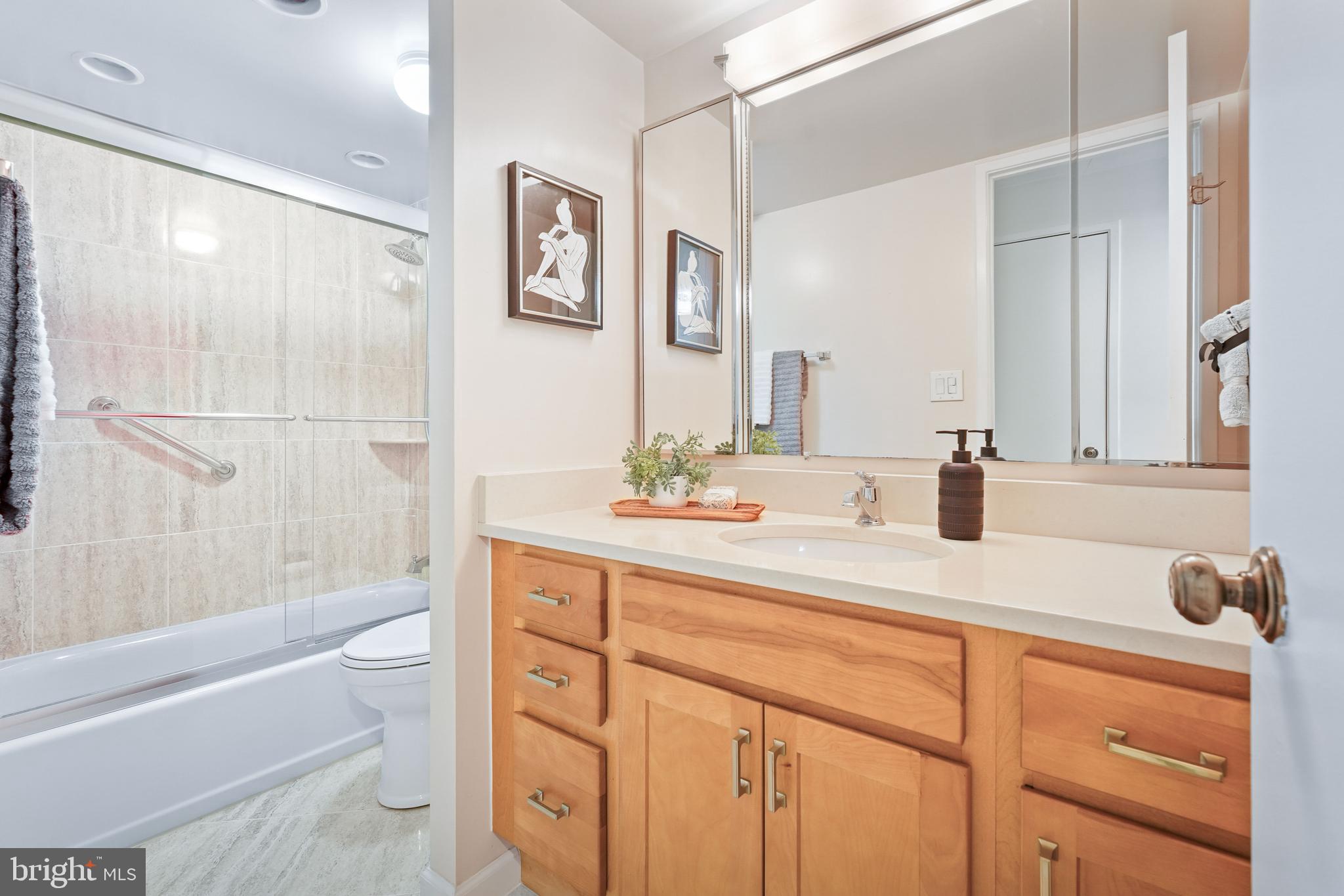 MONTEBELLO CONDO - Residential