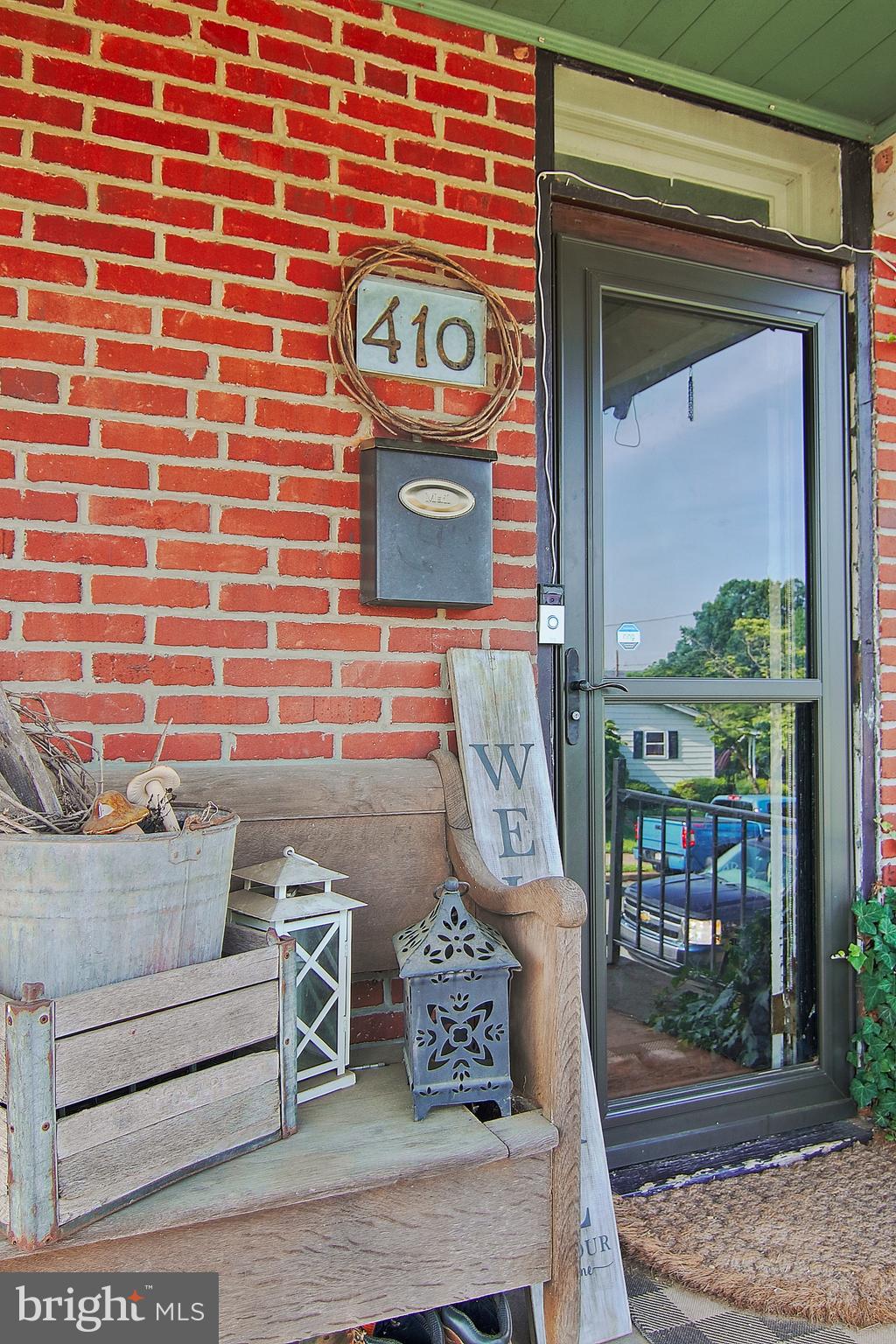 410 LINCOLN AVENUE
