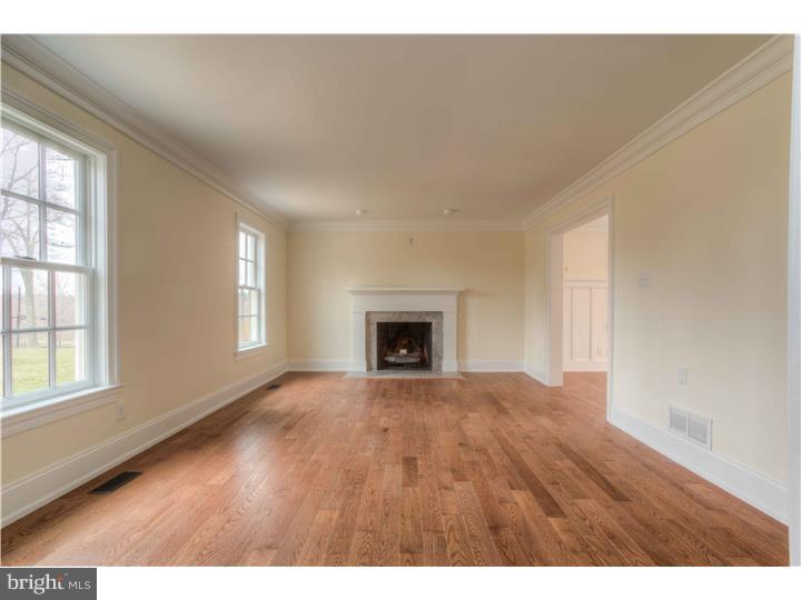 RADNOR HUNT - Residential