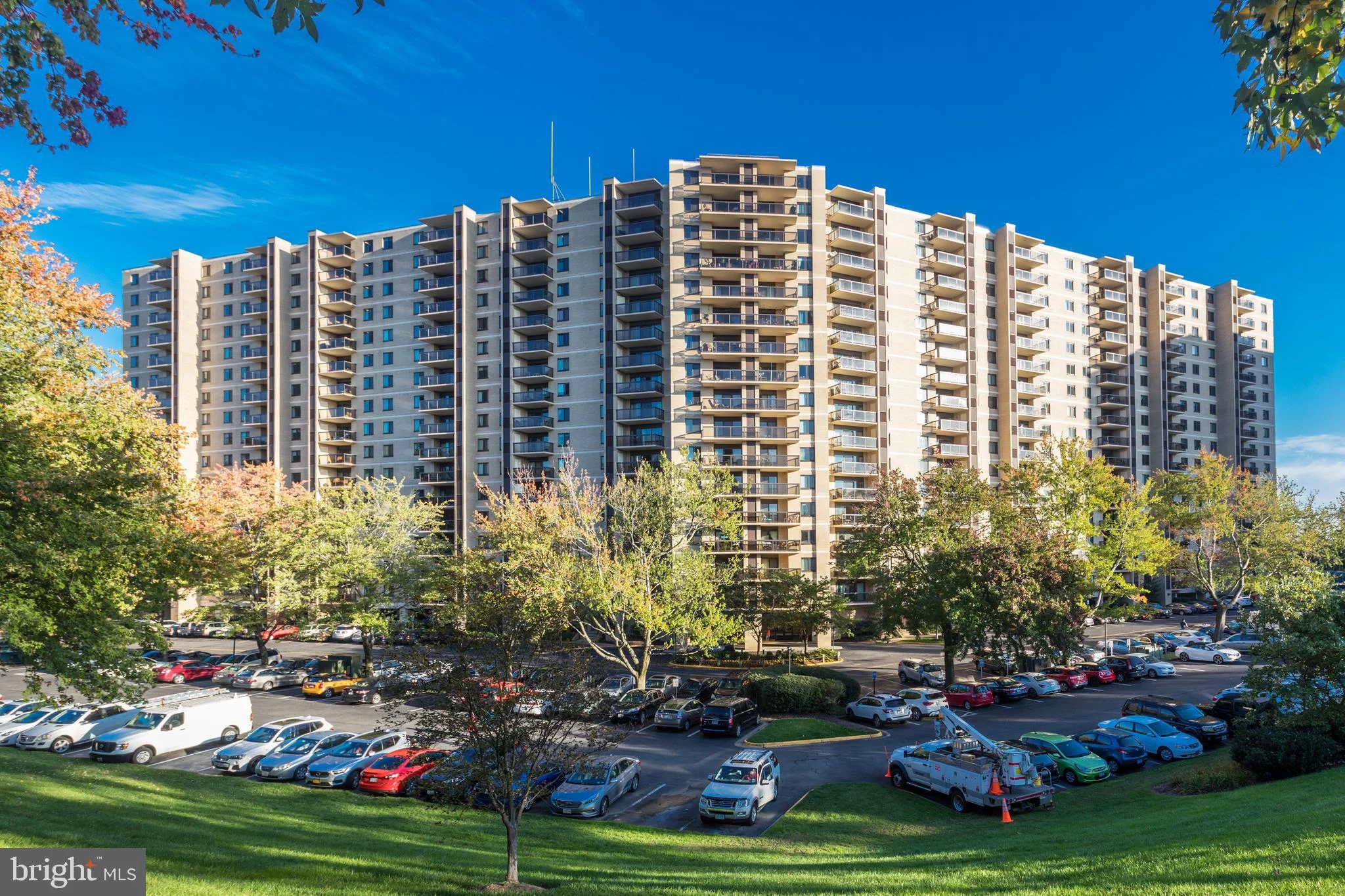 205 Yoakum Parkway Unit 1114, Alexandria, VA 22304