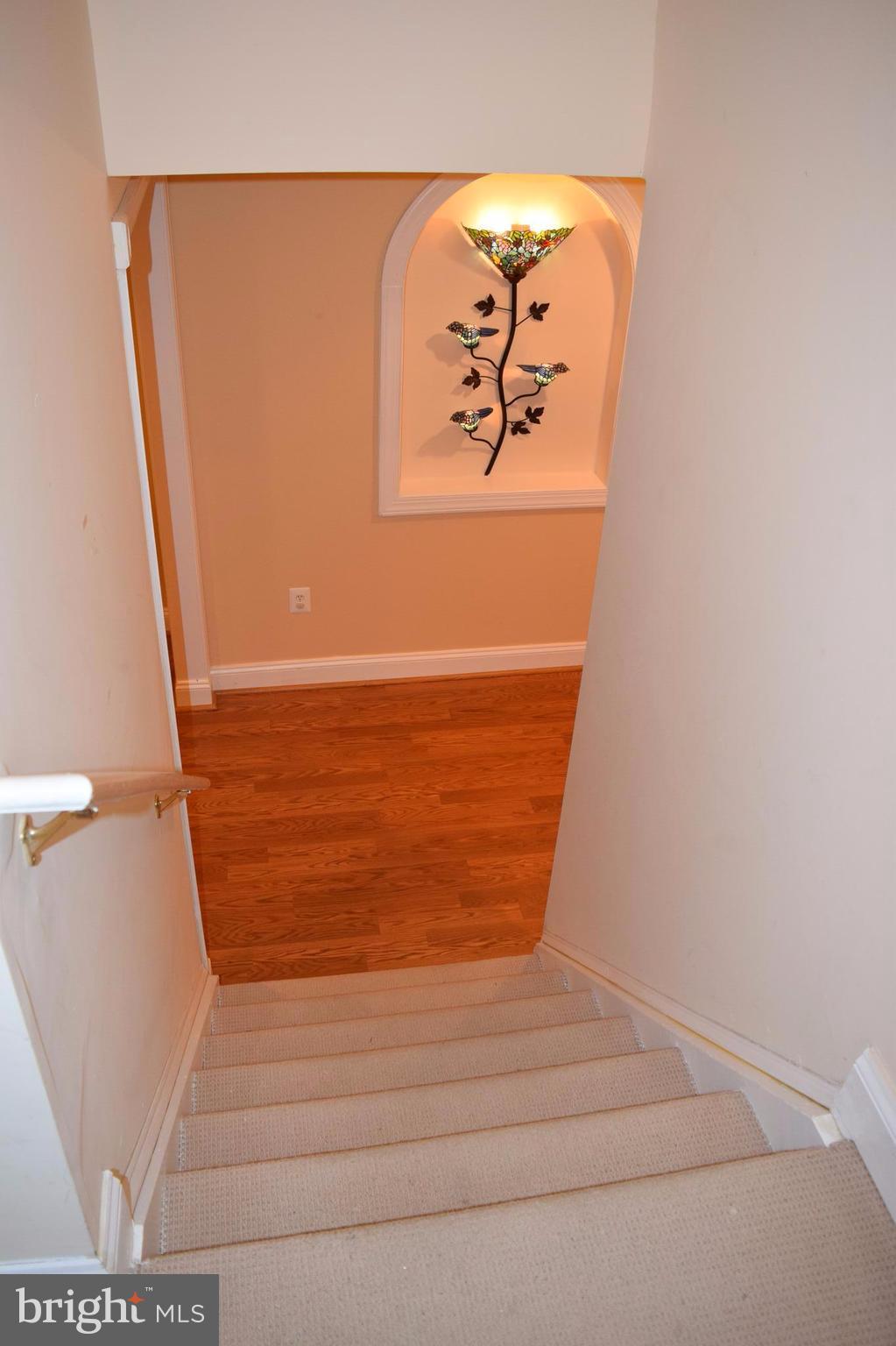 MCLEAN MANOR - Residential Lease