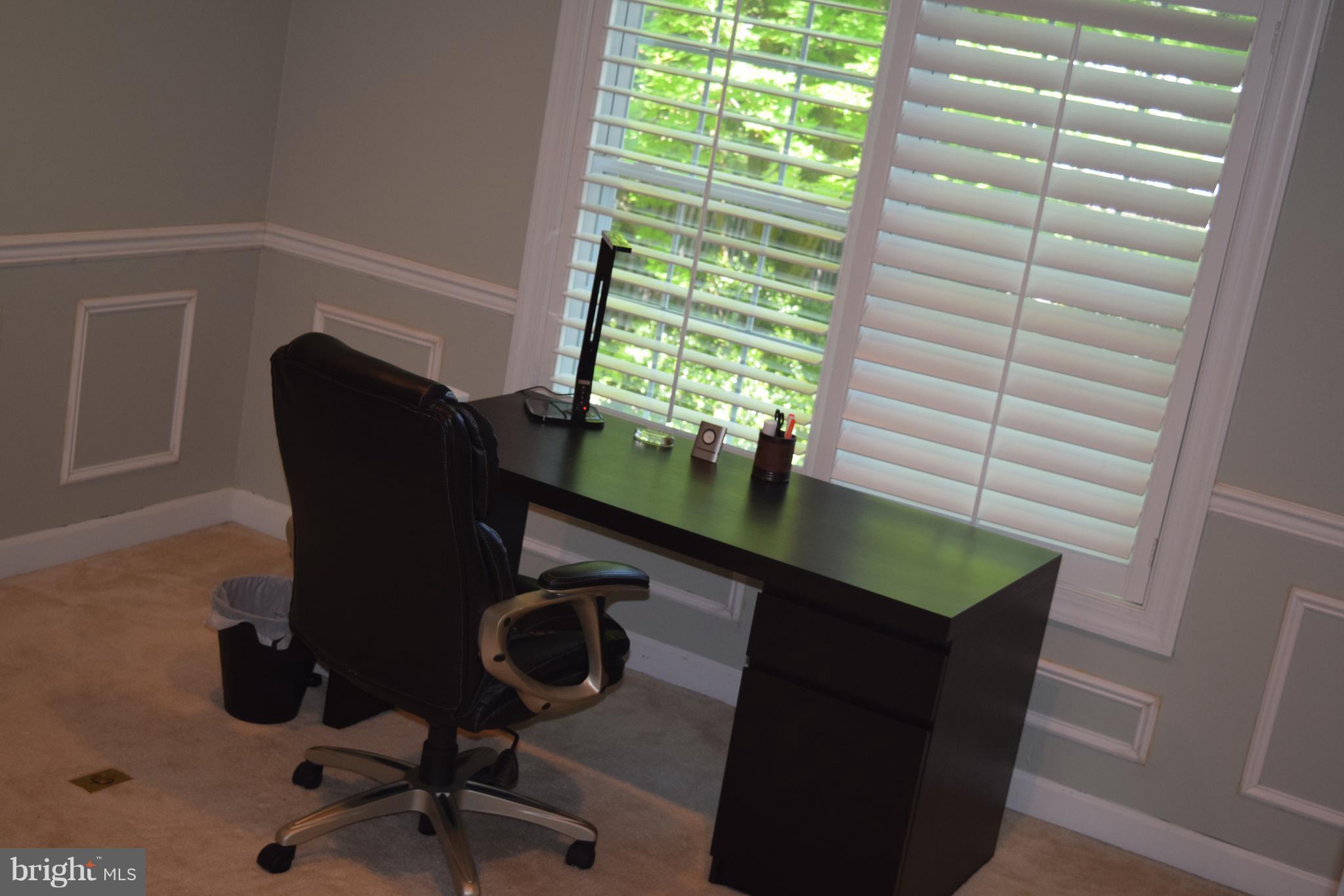 MCLEAN MANOR - Residential Lease