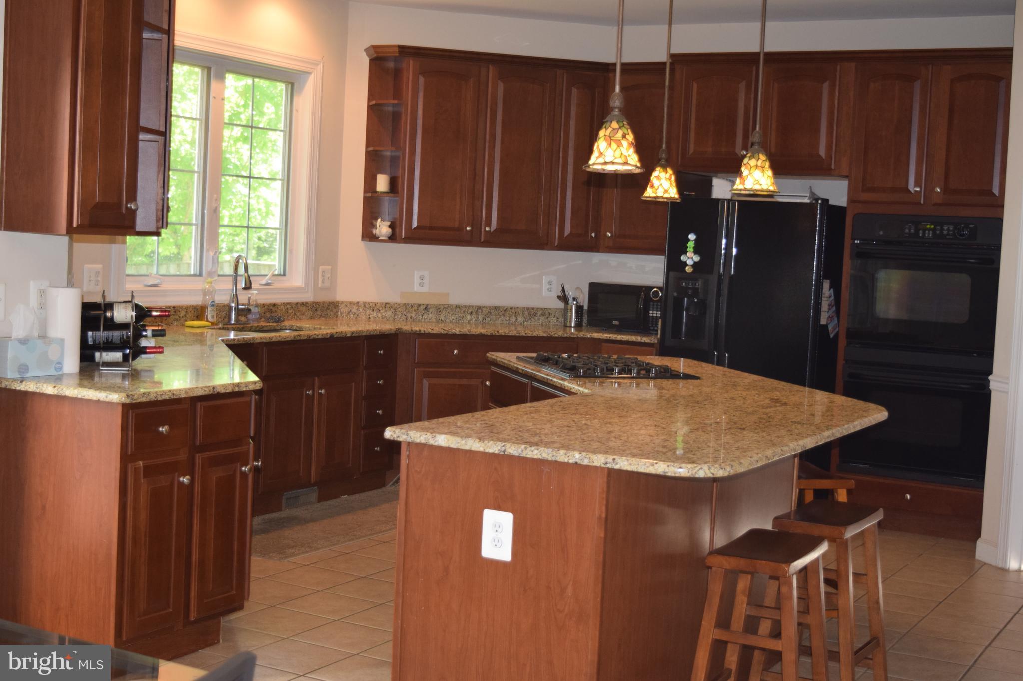 MCLEAN MANOR - Residential Lease