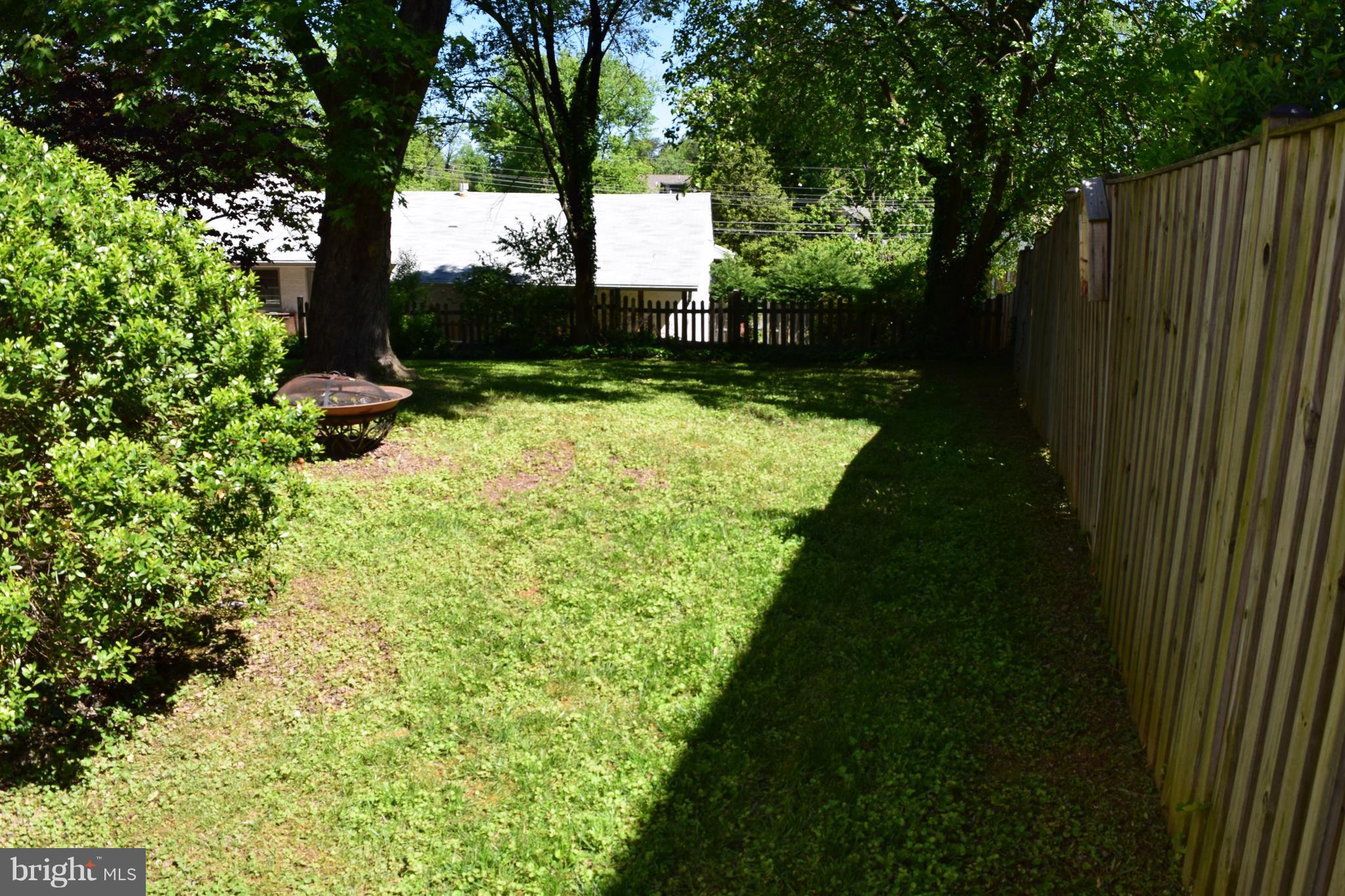 MCLEAN MANOR - Residential Lease