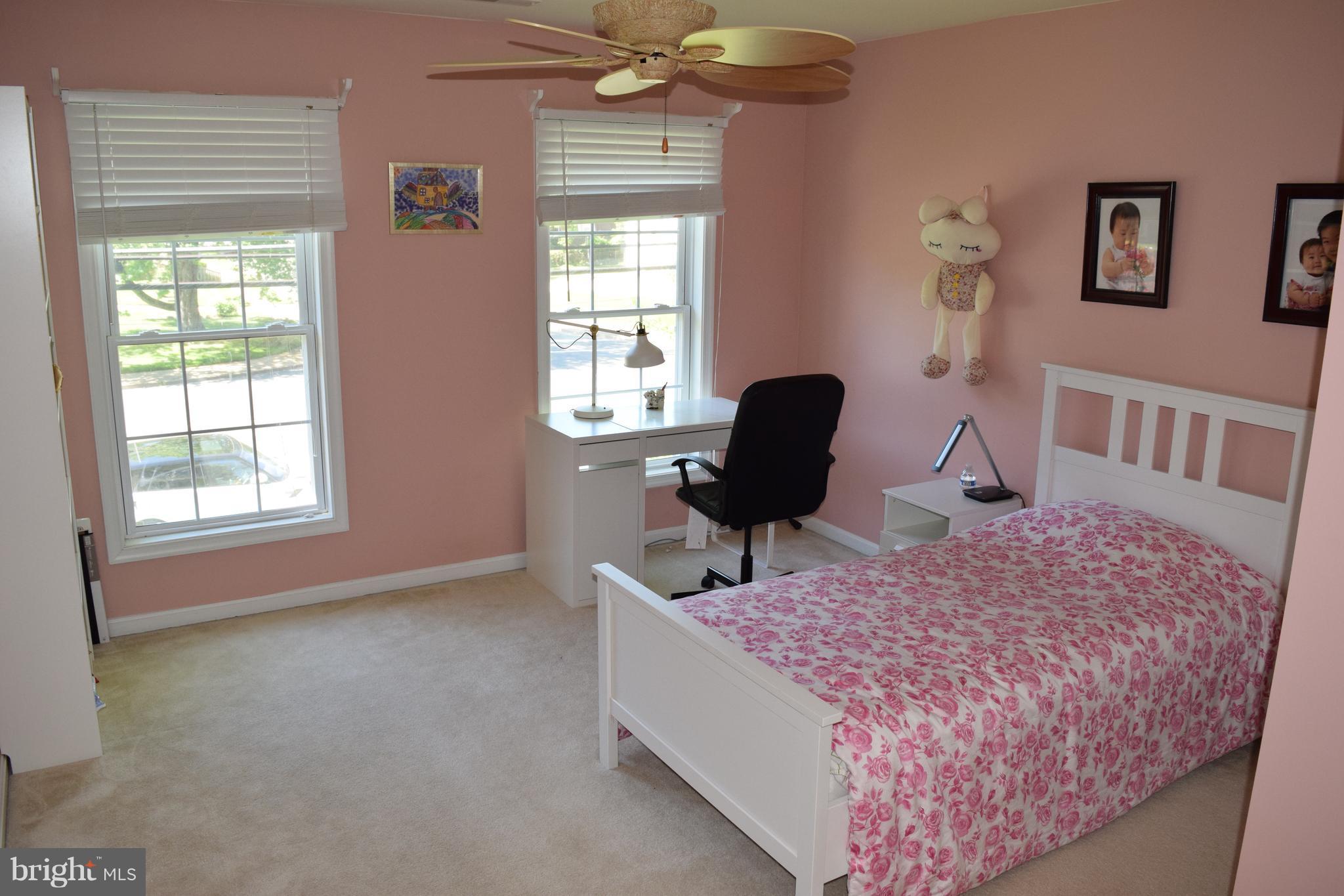 MCLEAN MANOR - Residential Lease