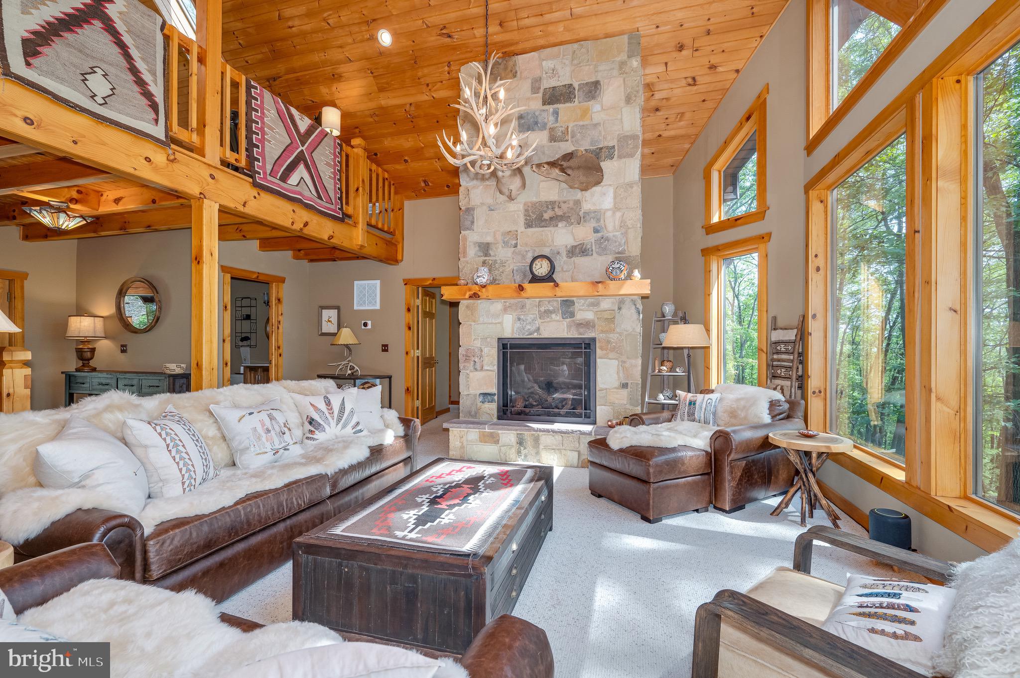 RIVER RIDGE - Residential