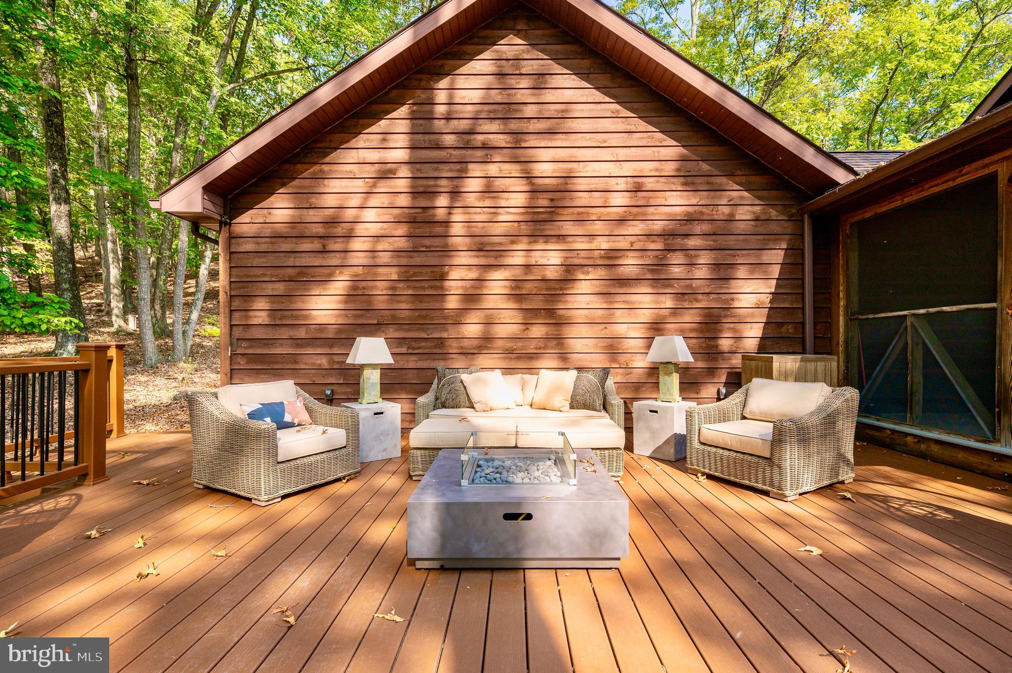 RIVER RIDGE - Residential