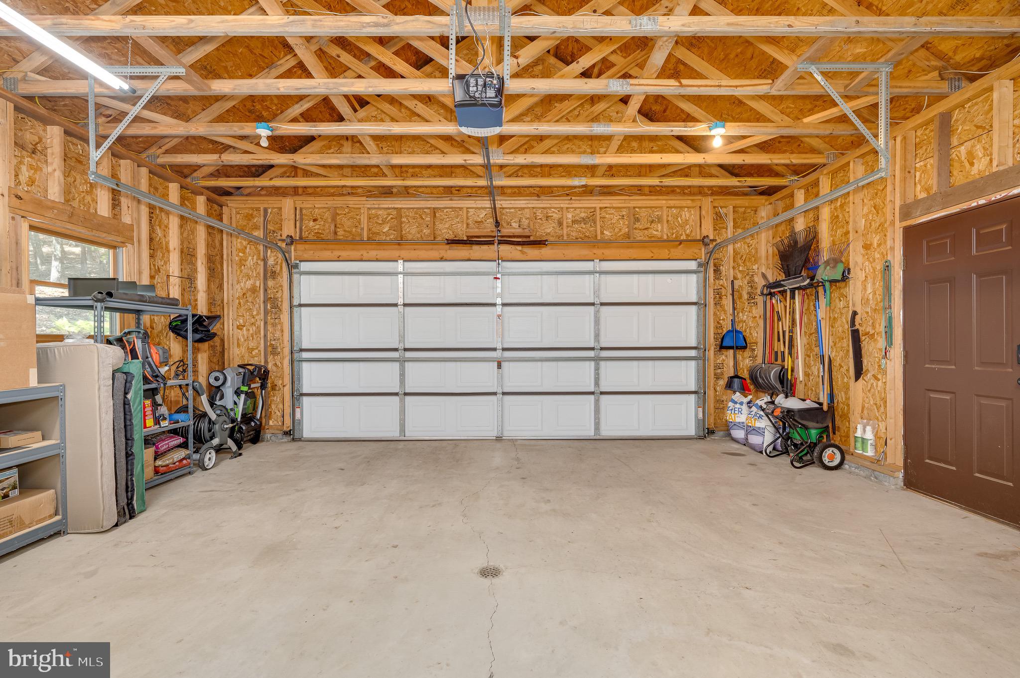 RIVER RIDGE - Residential