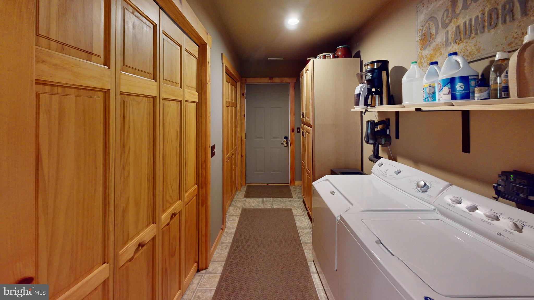 RIVER RIDGE - Residential