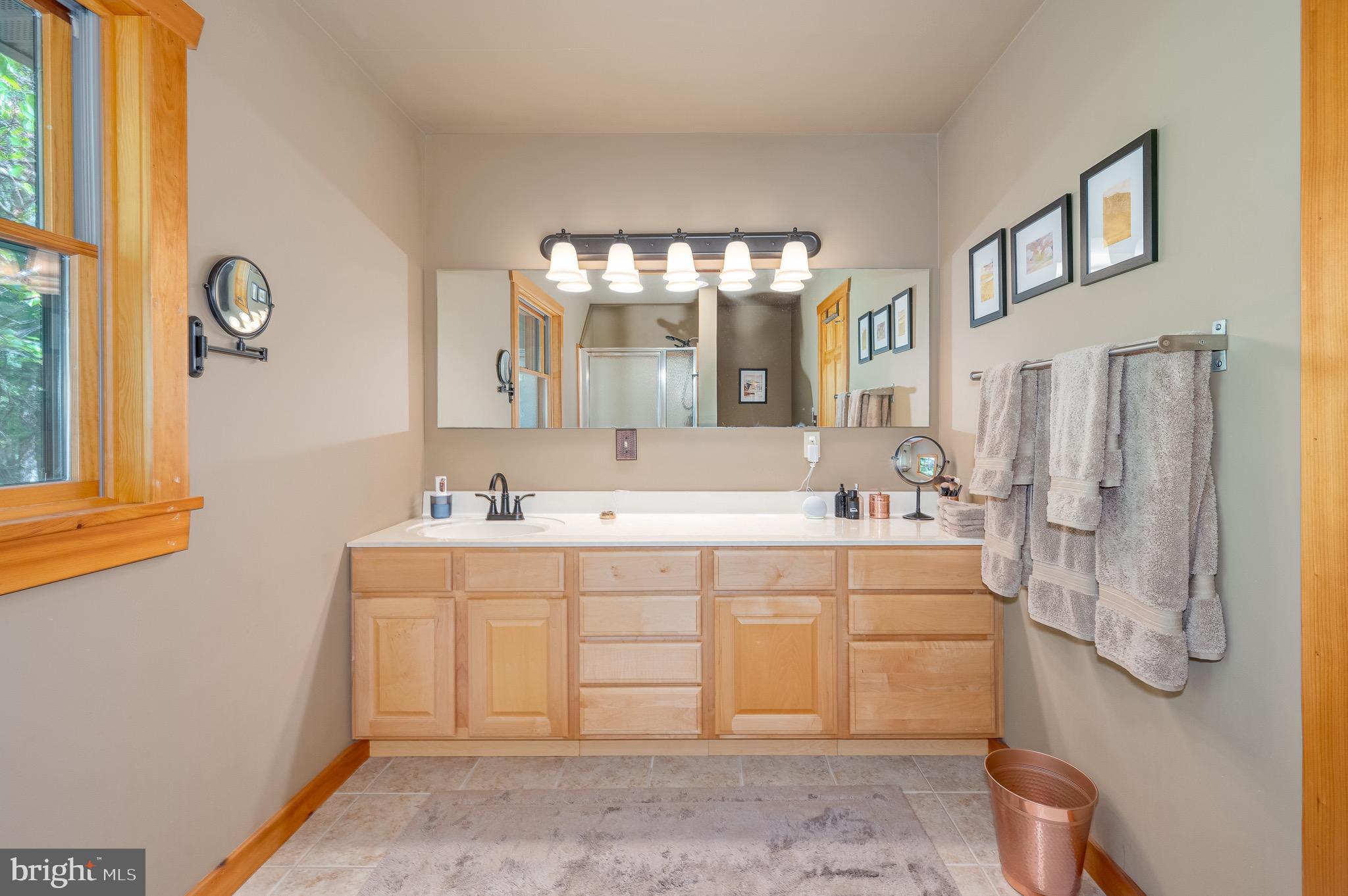 RIVER RIDGE - Residential