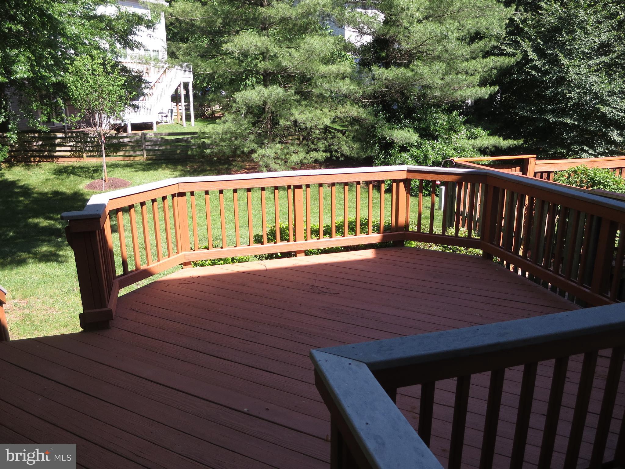 SIGNATURE AT BROADLANDS - Residential Lease