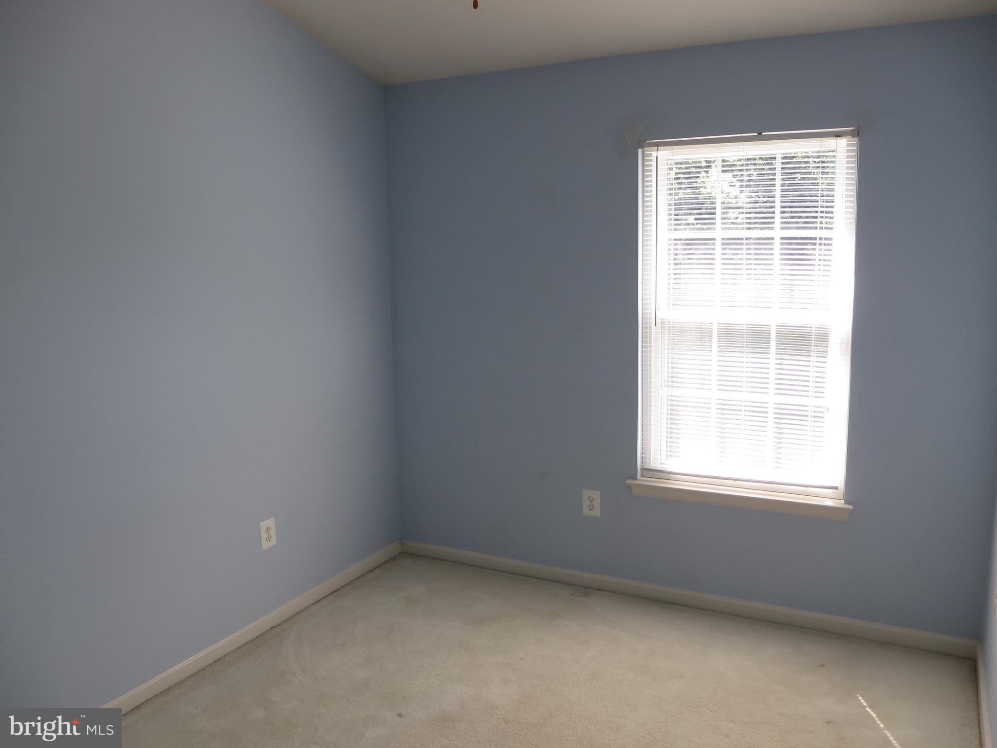 SIGNATURE AT BROADLANDS - Residential Lease