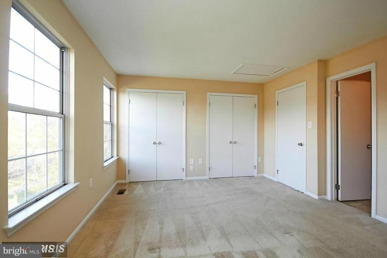 SINGLETONS GROVE - Residential Lease