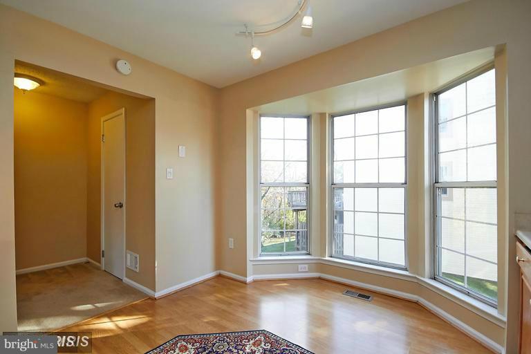 SINGLETONS GROVE - Residential Lease