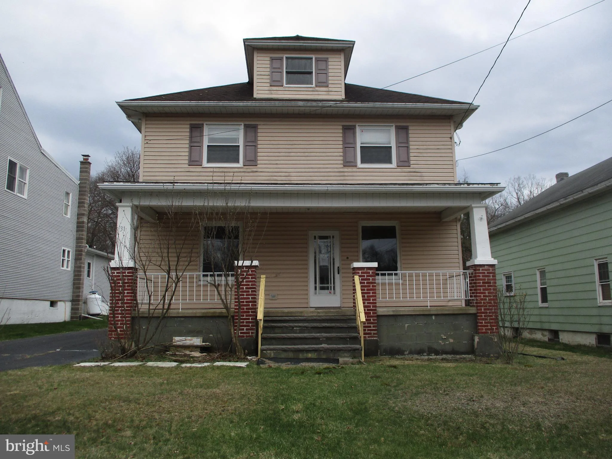31 Village Road