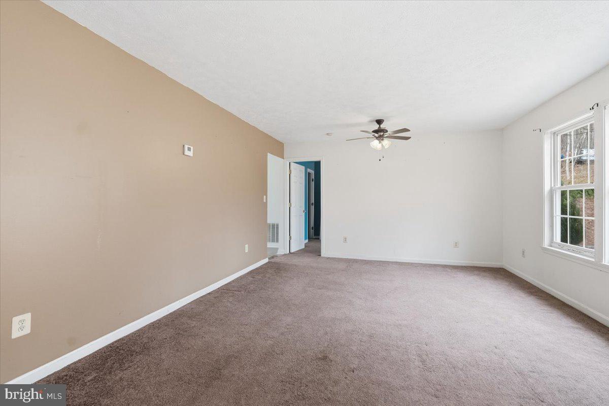 PAULS WOODS - Residential