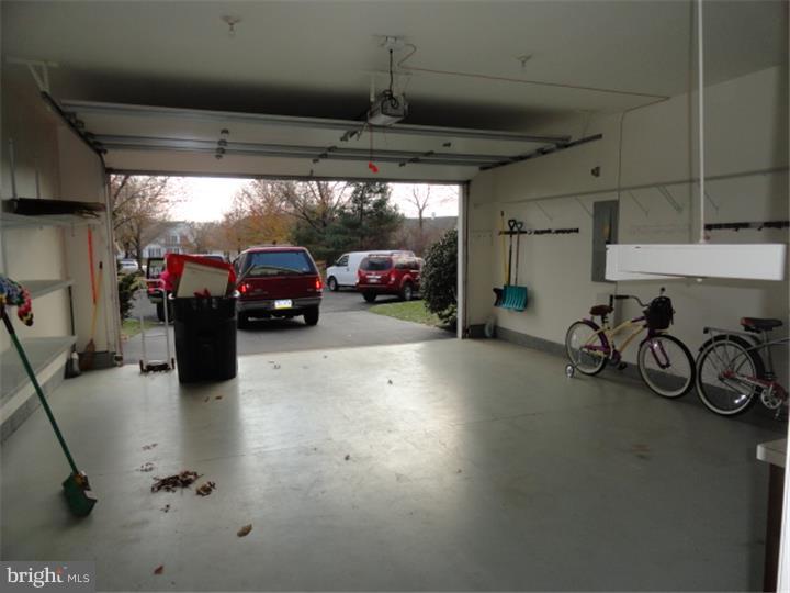 KINGSFIELD - Residential