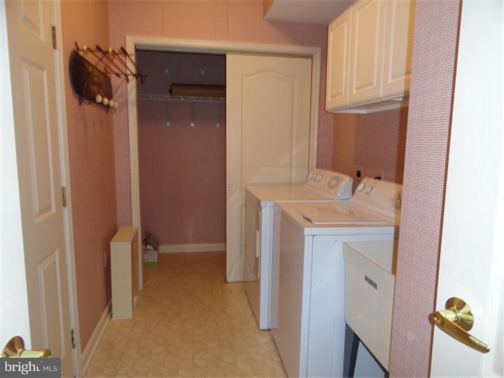 KINGSFIELD - Residential