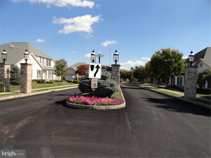 KINGSFIELD - Residential