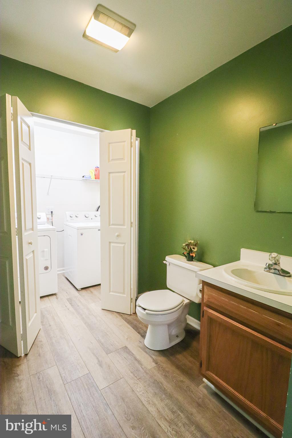 COUNTRY RIDGE - Residential